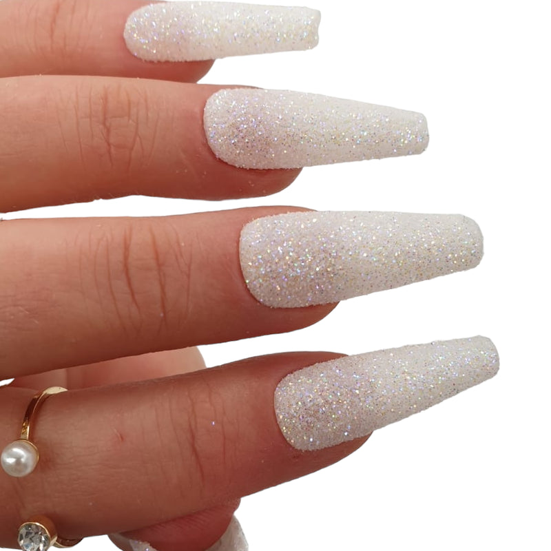 Ice Queen Nägel – Glitzer Press Ons Winter Look | MEVANAILS