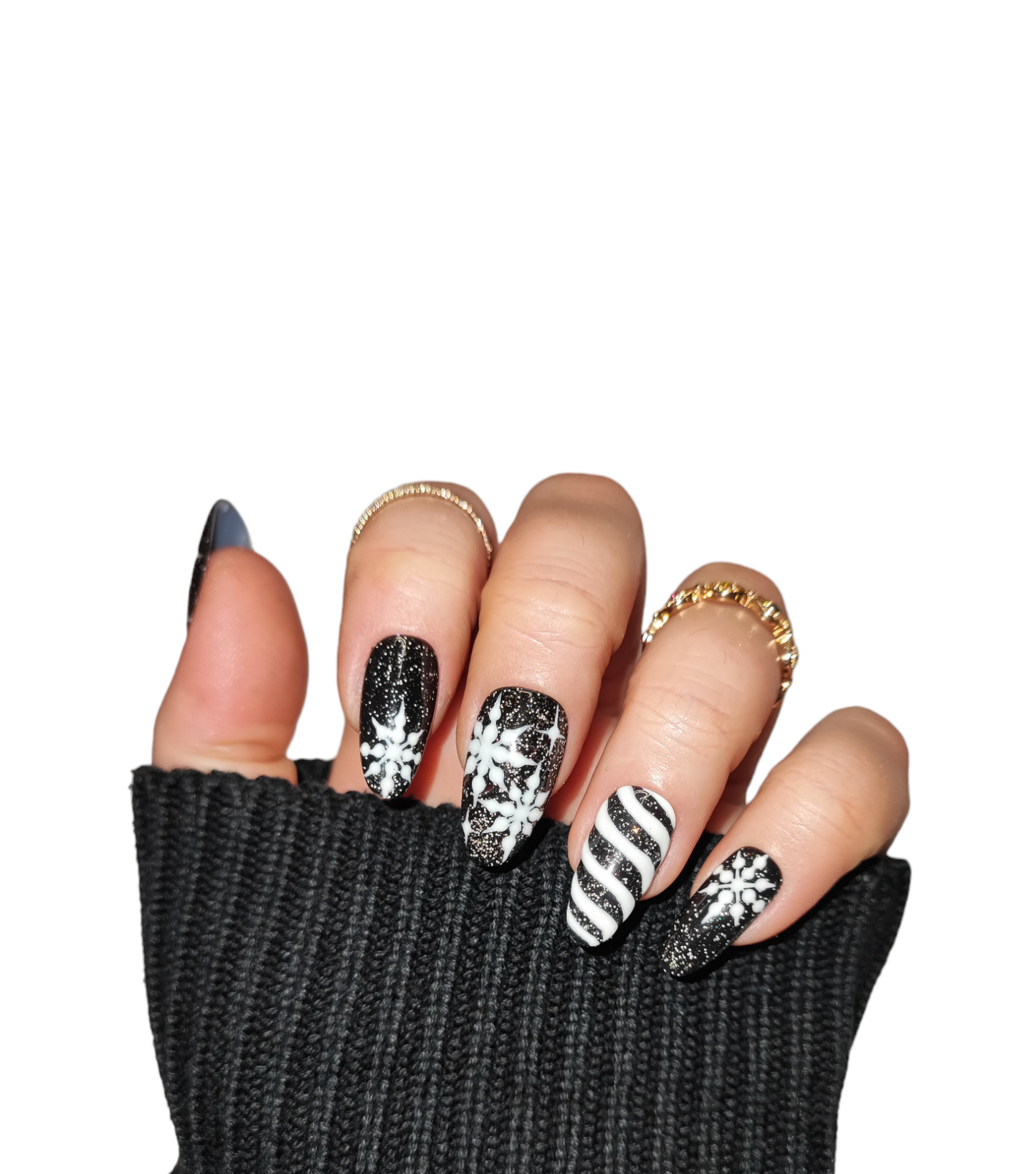Weihnachtsnägel Schwarz mit Schneeflocken | MEVANAILS
